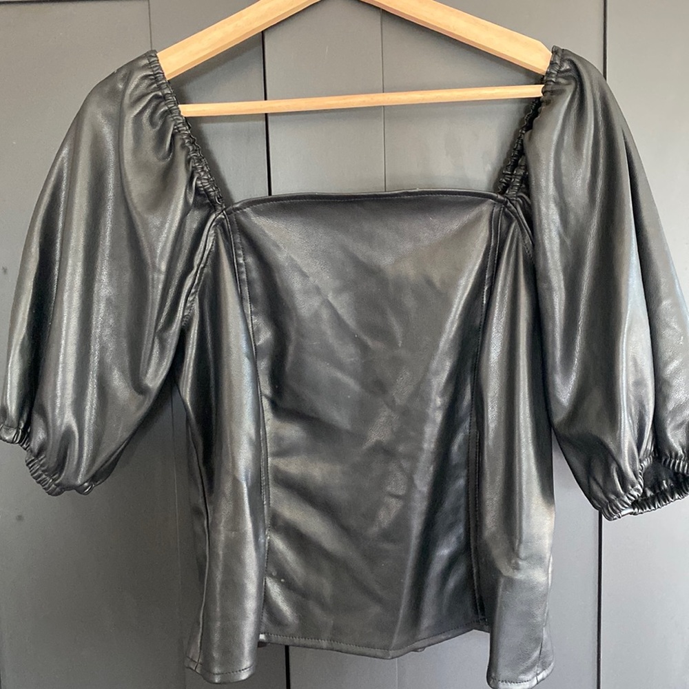MARC NEW YORK Andrew Marc black faux leather blouse size large